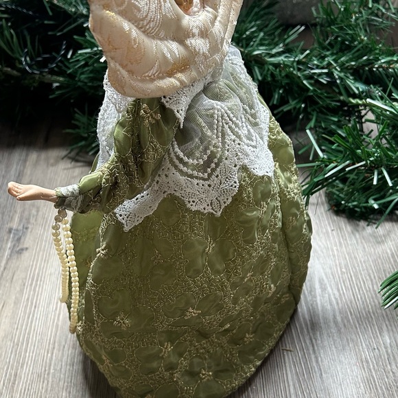 Tree top Angel - Picture 6 of 9